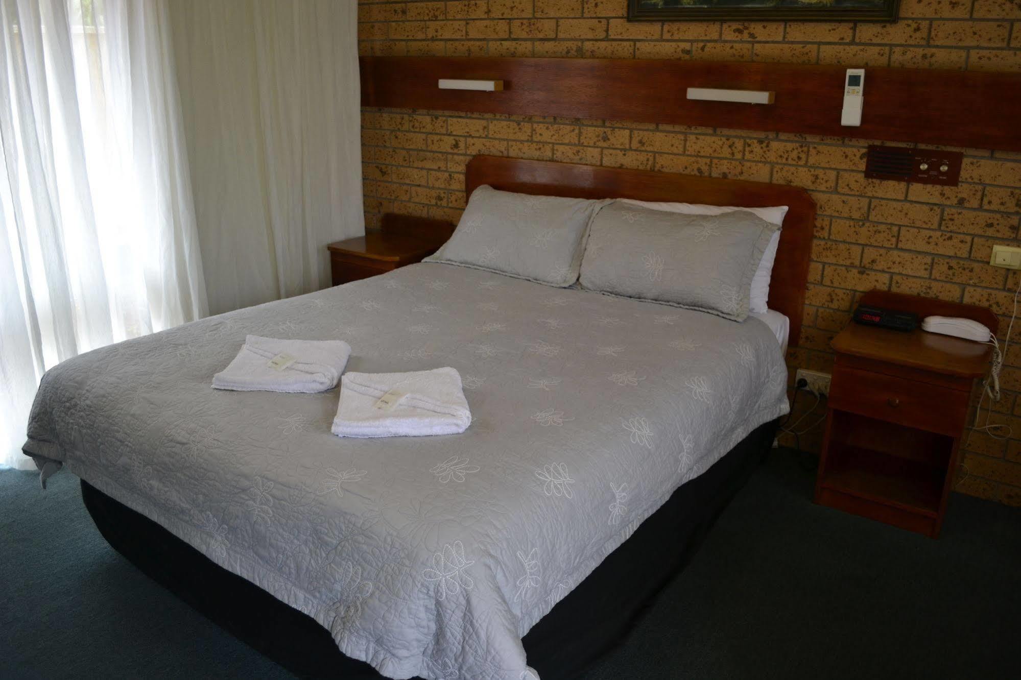 Colac Mid City Motor Inn Exterior foto