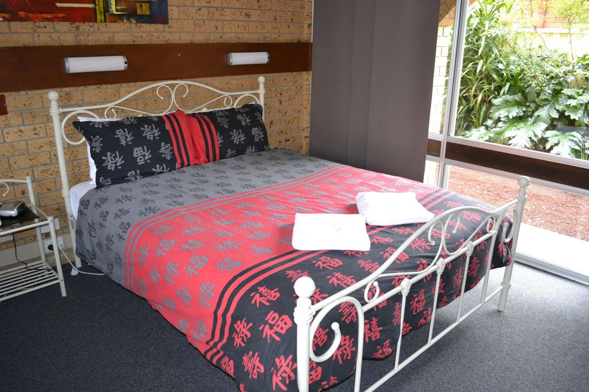 Colac Mid City Motor Inn Exterior foto